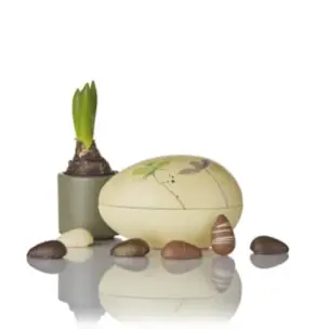 Metal Æg med Små Marcipan Æg - Chokolade